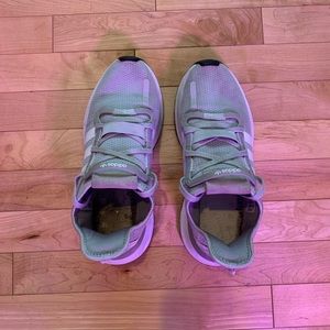 Grey Adidas Runners-Size 8